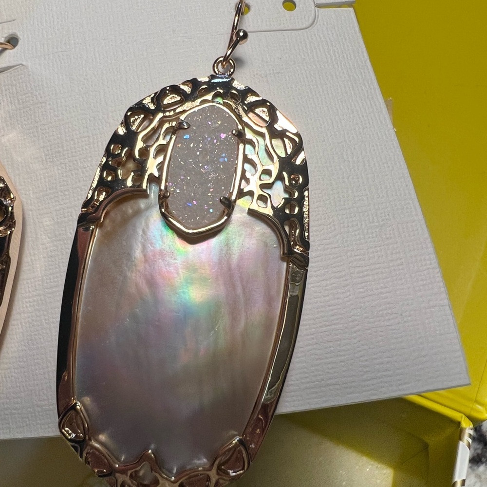 NWT Kendra Scott Deva Earrings Rose Gold Brown Pearl & Iridescent Drusy So RARE! - Picture 12 of 12